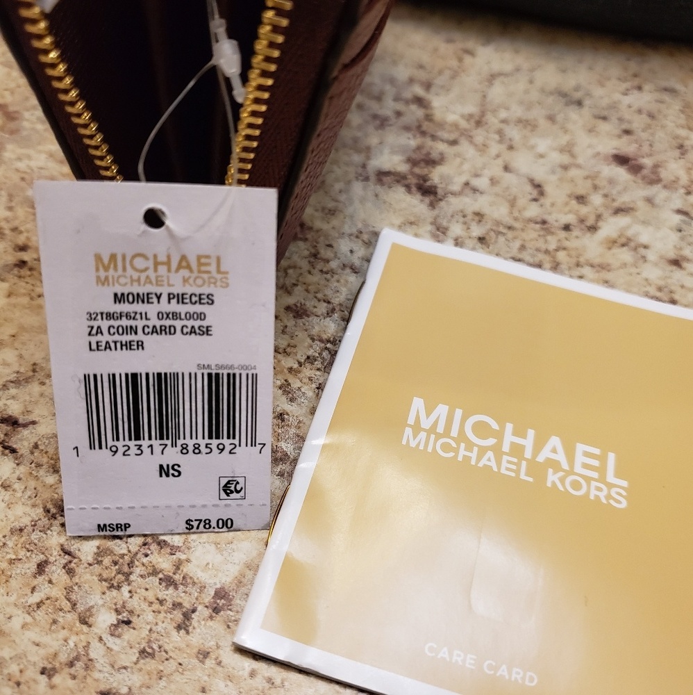 MK- Michael Kors (NEW) wallet - Picture 6 of 6
